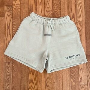Essentials Fear of God Medium Soccer shorts